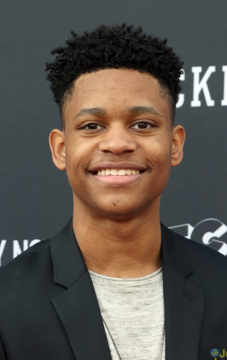 How tall is Tyler James Williams?